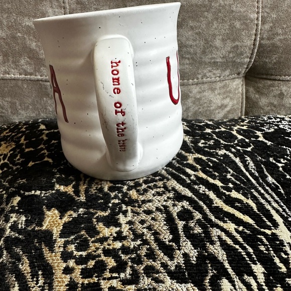 Red and White Ceramic Diner Mug USA Design - Picture 4 of 5